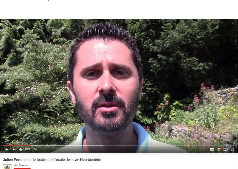 Fichier:Julien Peron neobienetre.JPG